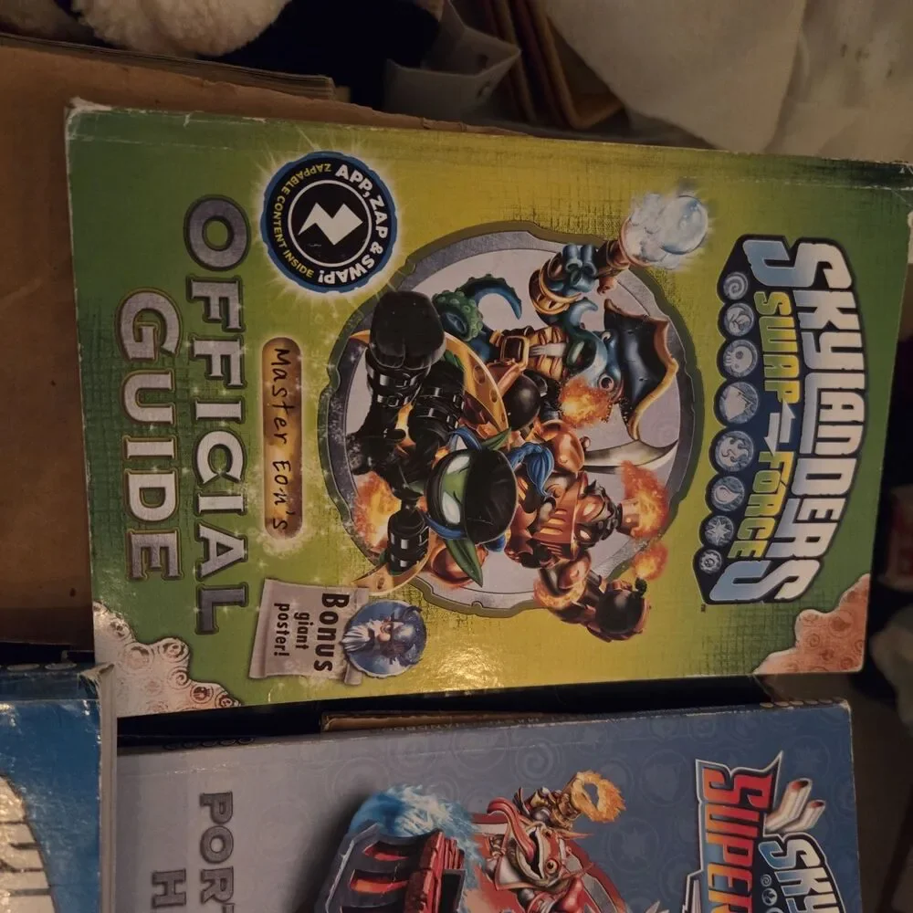 Skylanders Official Guide Book Lot 5 Spyro Giants Swap Force Trap Team